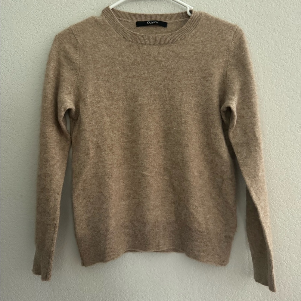 Quince | Small | tan Mongolian cashmere crew neck cashmere sweater - Picture 3 of 9